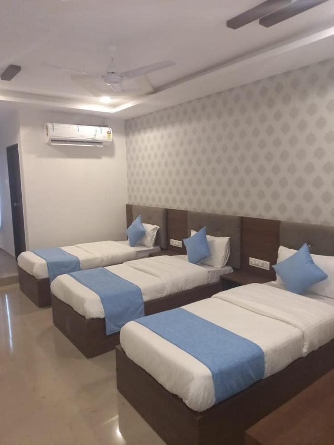 Hotel Nilkanth Inn Halol Exterior photo